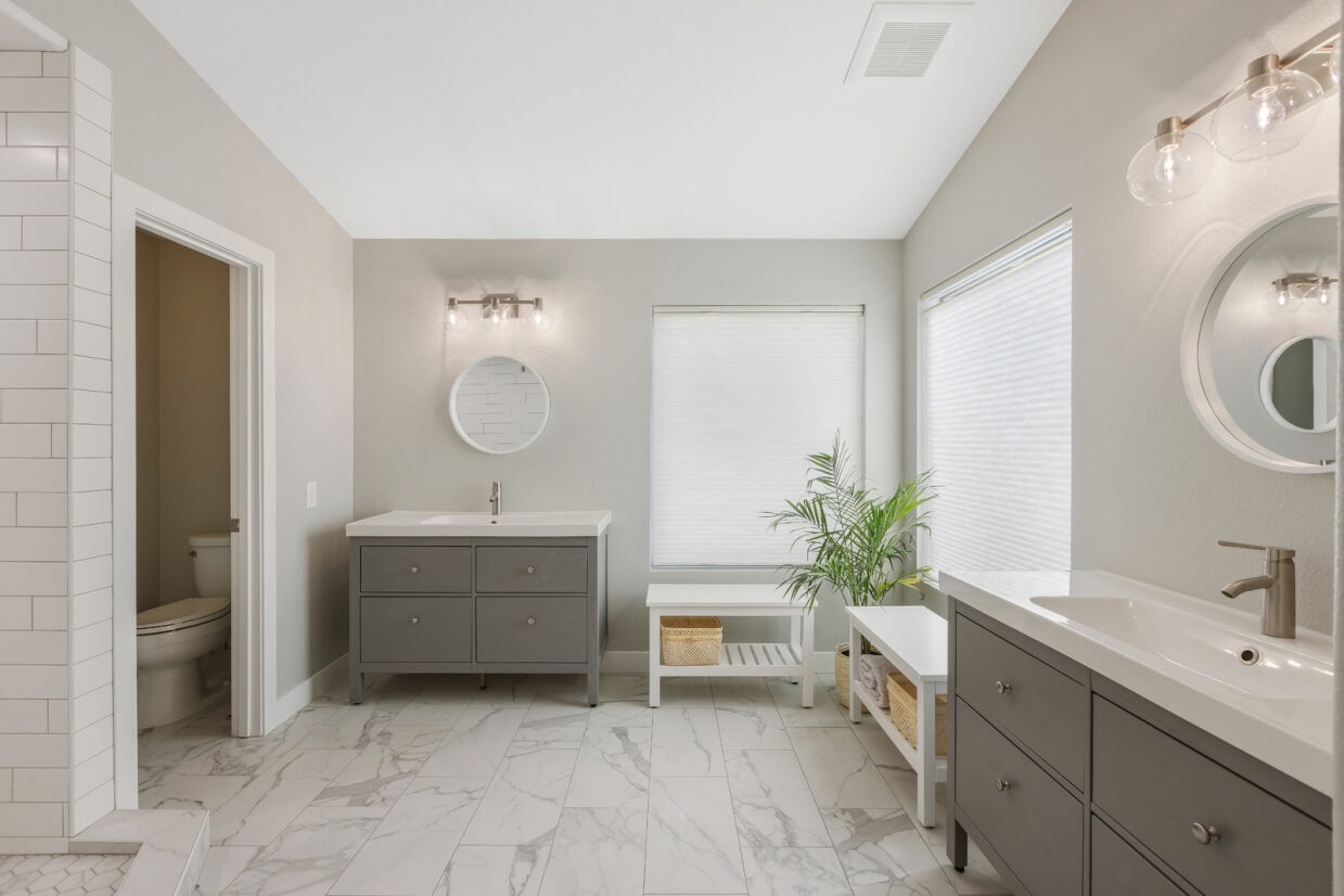How long does a bathroom remodel take