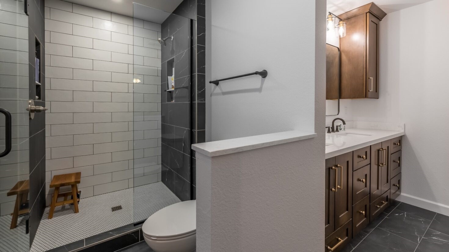 Contractor Bathroom Remodel Near Me